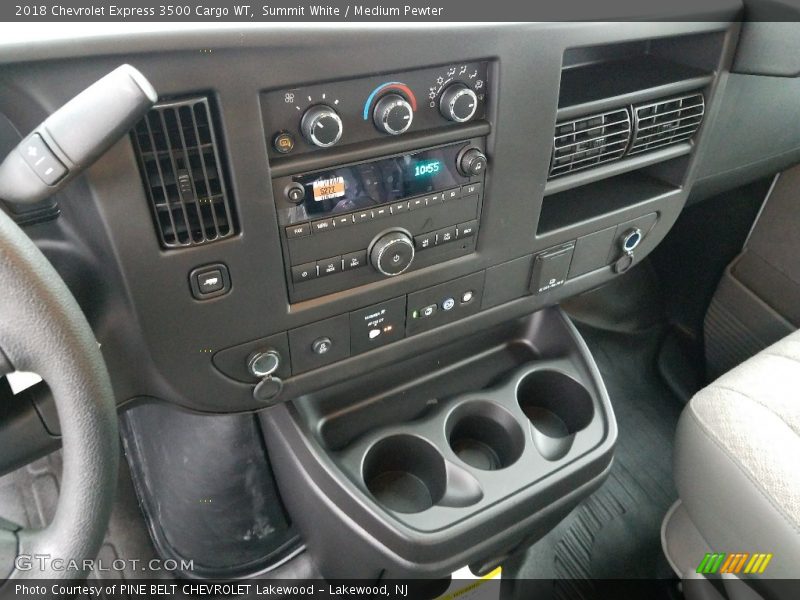 Summit White / Medium Pewter 2018 Chevrolet Express 3500 Cargo WT
