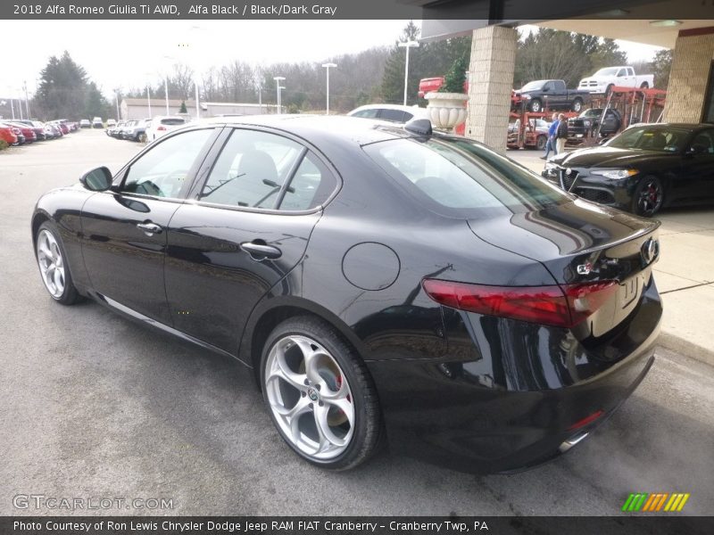 Alfa Black / Black/Dark Gray 2018 Alfa Romeo Giulia Ti AWD