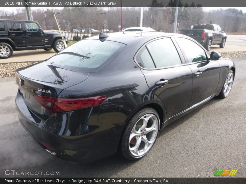 Alfa Black / Black/Dark Gray 2018 Alfa Romeo Giulia Ti AWD