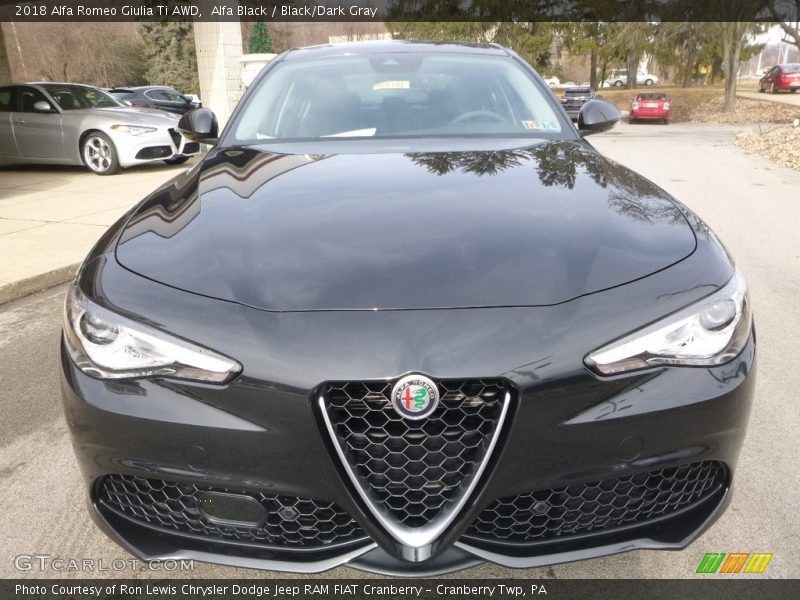 Alfa Black / Black/Dark Gray 2018 Alfa Romeo Giulia Ti AWD