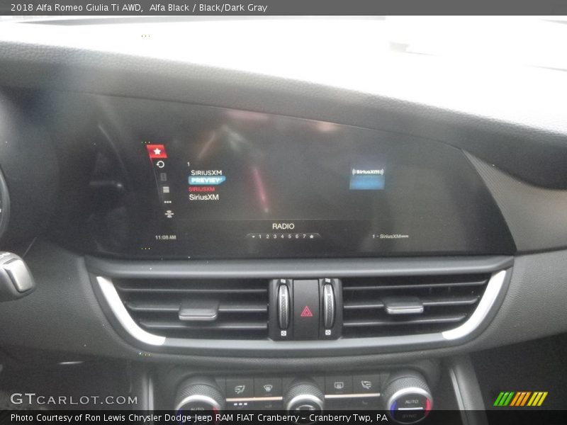 Alfa Black / Black/Dark Gray 2018 Alfa Romeo Giulia Ti AWD