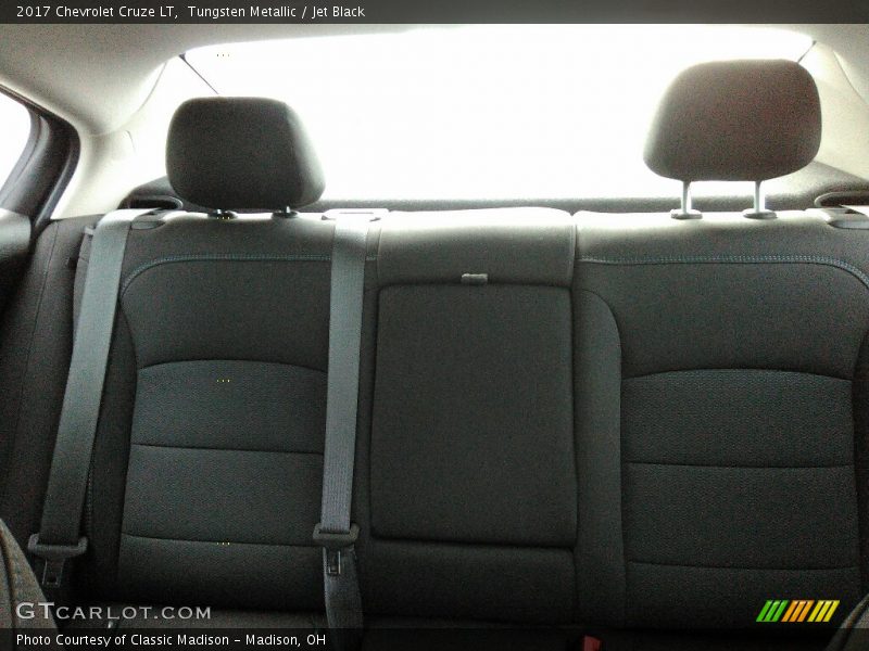 Tungsten Metallic / Jet Black 2017 Chevrolet Cruze LT