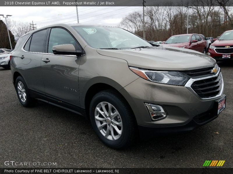 Pepperdust Metallic / Jet Black 2018 Chevrolet Equinox LT AWD