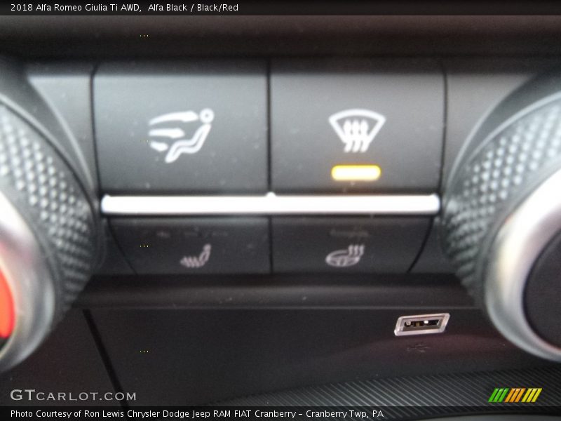 Alfa Black / Black/Red 2018 Alfa Romeo Giulia Ti AWD