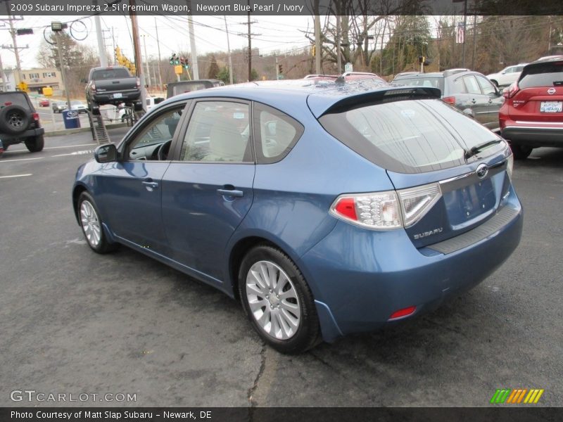 Newport Blue Pearl / Ivory 2009 Subaru Impreza 2.5i Premium Wagon