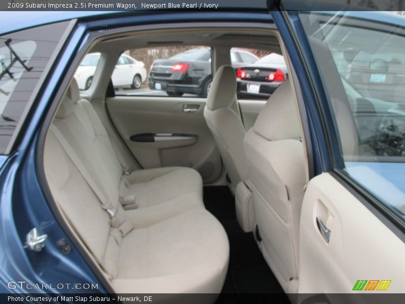 Newport Blue Pearl / Ivory 2009 Subaru Impreza 2.5i Premium Wagon