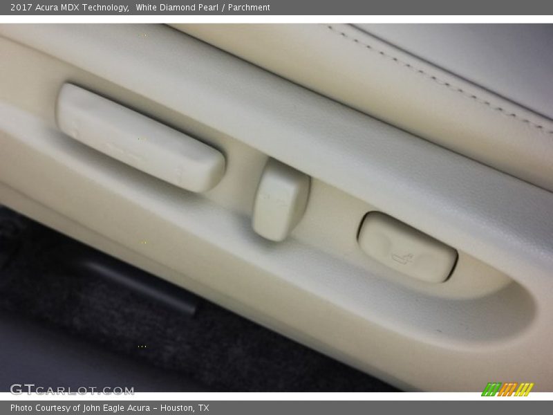 White Diamond Pearl / Parchment 2017 Acura MDX Technology