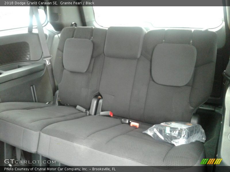 Granite Pearl / Black 2018 Dodge Grand Caravan SE
