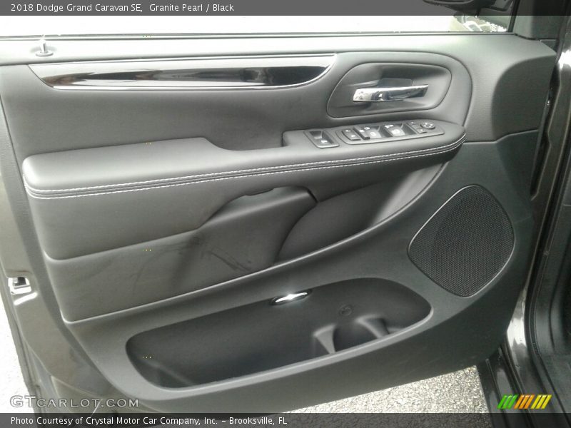 Granite Pearl / Black 2018 Dodge Grand Caravan SE