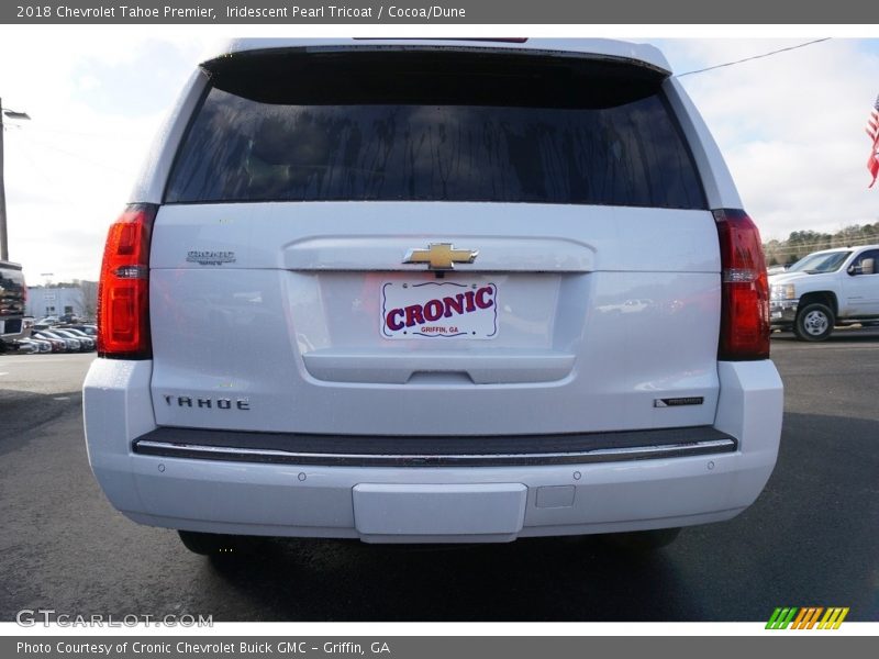 Iridescent Pearl Tricoat / Cocoa/Dune 2018 Chevrolet Tahoe Premier