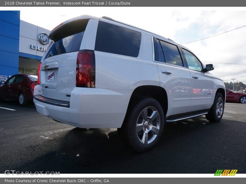 Iridescent Pearl Tricoat / Cocoa/Dune 2018 Chevrolet Tahoe Premier