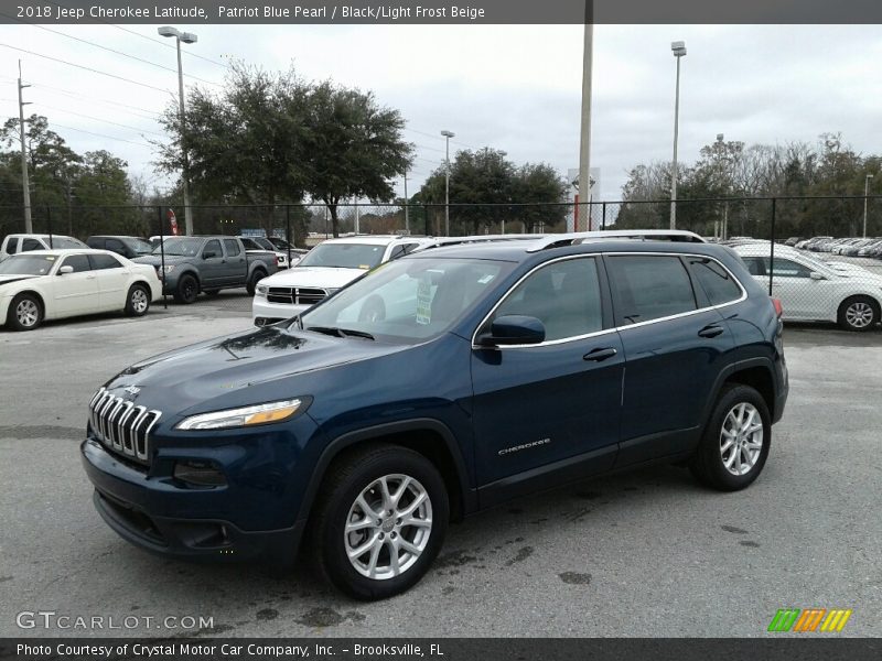 Patriot Blue Pearl / Black/Light Frost Beige 2018 Jeep Cherokee Latitude