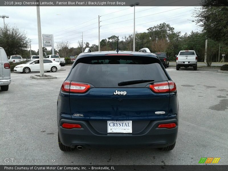 Patriot Blue Pearl / Black/Light Frost Beige 2018 Jeep Cherokee Latitude