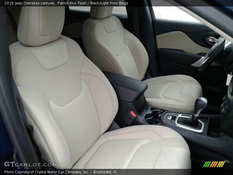 Patriot Blue Pearl / Black/Light Frost Beige 2018 Jeep Cherokee Latitude