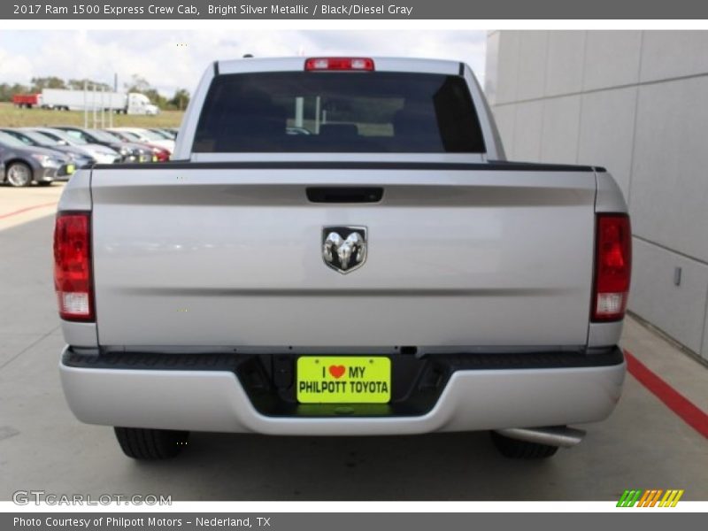 Bright Silver Metallic / Black/Diesel Gray 2017 Ram 1500 Express Crew Cab