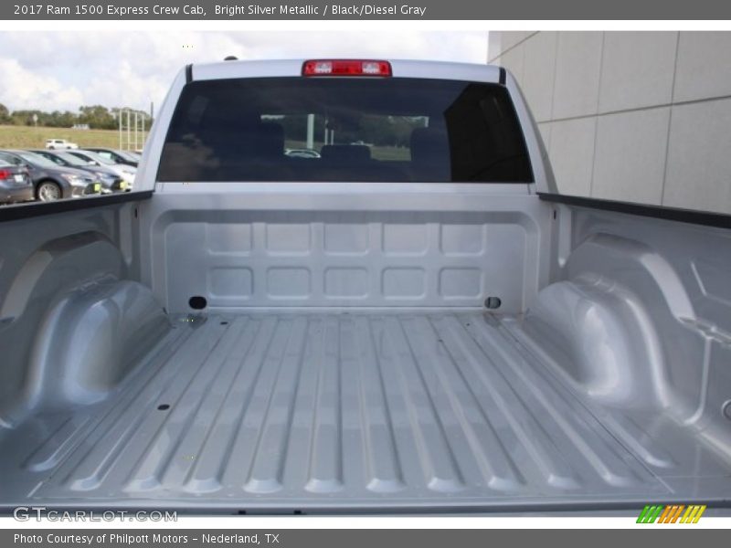Bright Silver Metallic / Black/Diesel Gray 2017 Ram 1500 Express Crew Cab