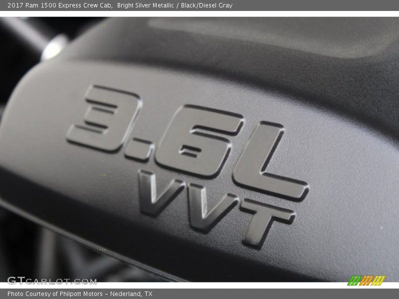 Bright Silver Metallic / Black/Diesel Gray 2017 Ram 1500 Express Crew Cab