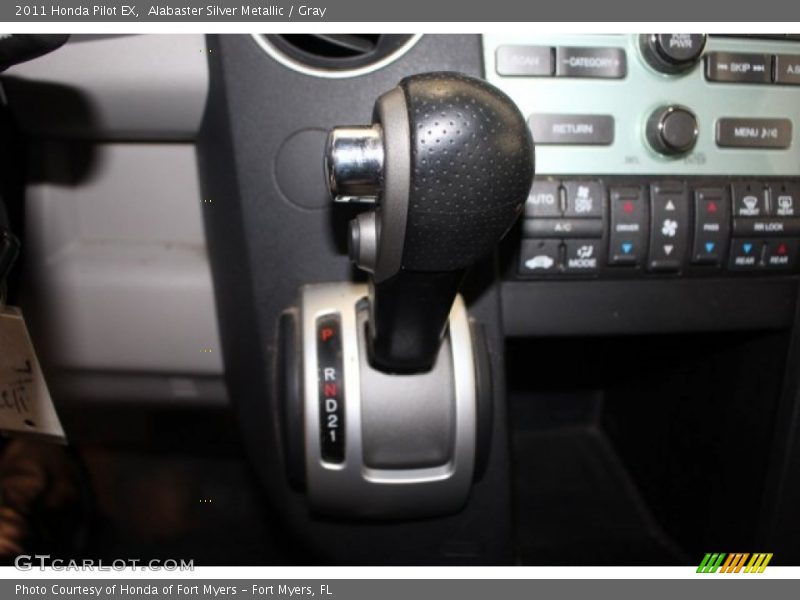 Alabaster Silver Metallic / Gray 2011 Honda Pilot EX