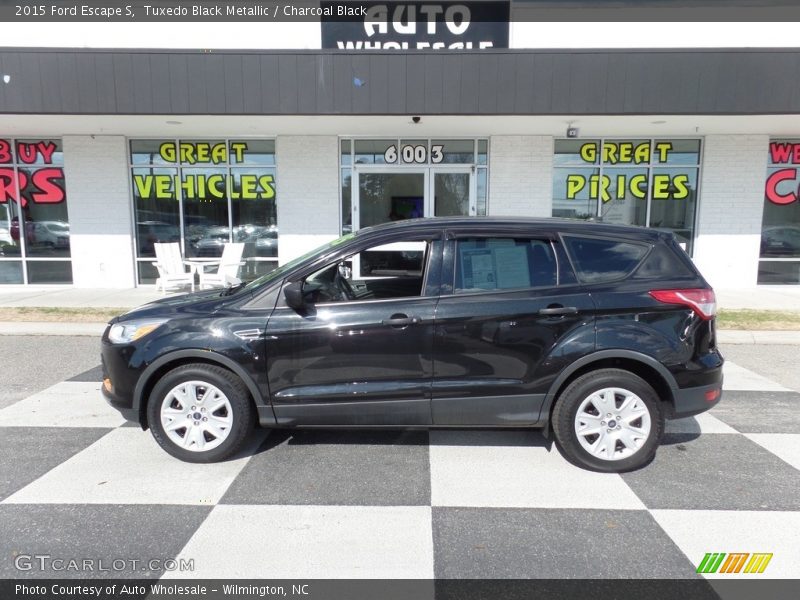 Tuxedo Black Metallic / Charcoal Black 2015 Ford Escape S