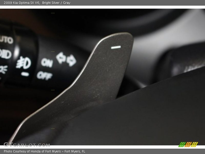 Bright Silver / Gray 2009 Kia Optima SX V6