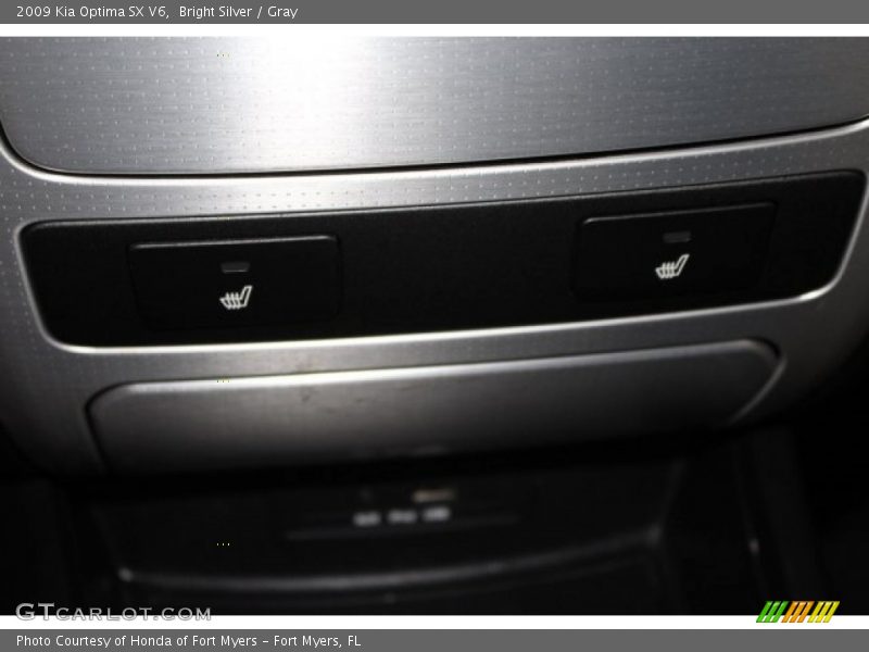 Bright Silver / Gray 2009 Kia Optima SX V6