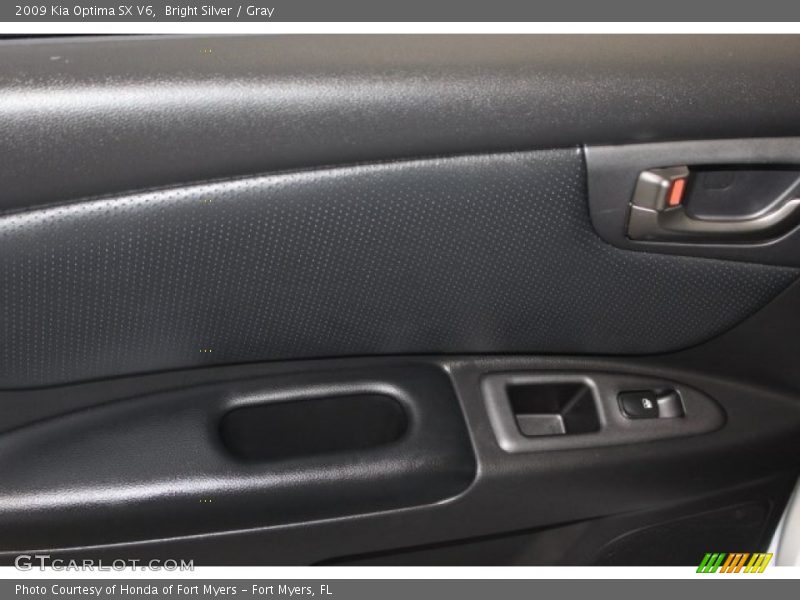 Bright Silver / Gray 2009 Kia Optima SX V6