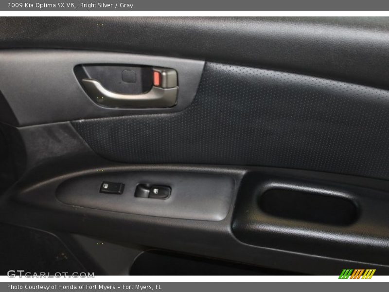 Bright Silver / Gray 2009 Kia Optima SX V6