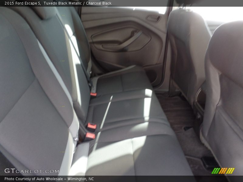 Tuxedo Black Metallic / Charcoal Black 2015 Ford Escape S