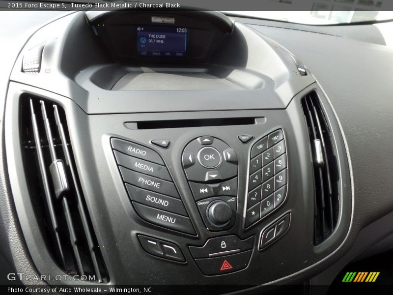 Tuxedo Black Metallic / Charcoal Black 2015 Ford Escape S