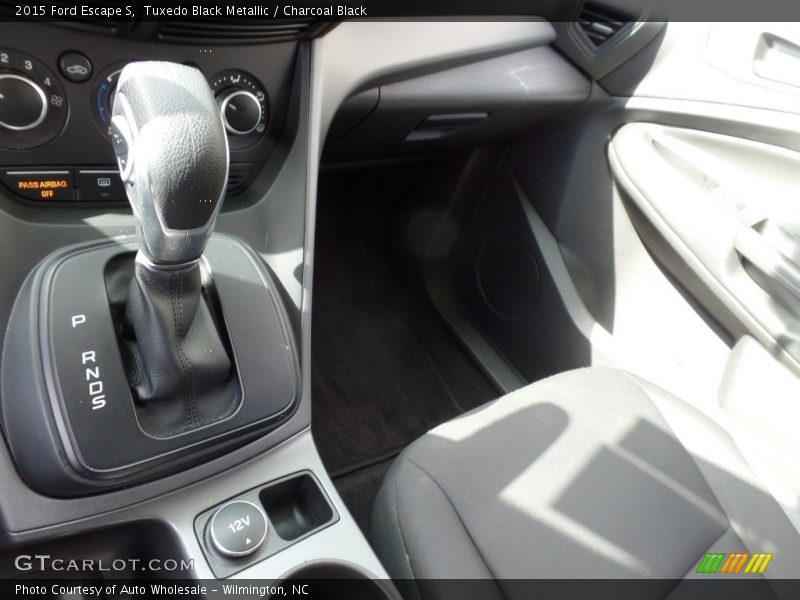Tuxedo Black Metallic / Charcoal Black 2015 Ford Escape S