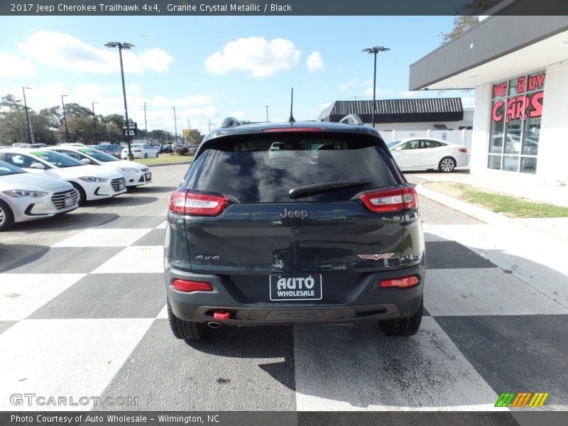 Granite Crystal Metallic / Black 2017 Jeep Cherokee Trailhawk 4x4
