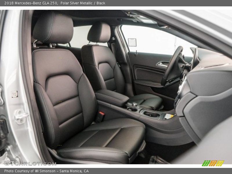 Polar Silver Metallic / Black 2018 Mercedes-Benz GLA 250
