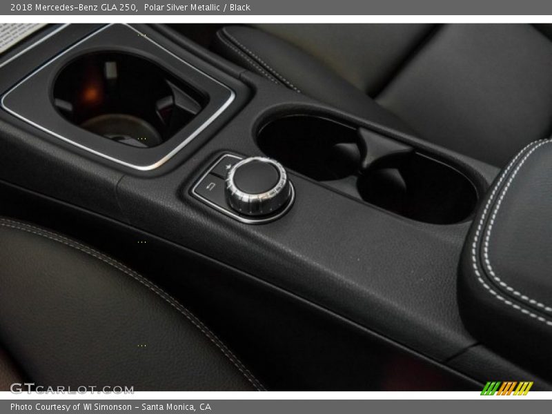 Polar Silver Metallic / Black 2018 Mercedes-Benz GLA 250