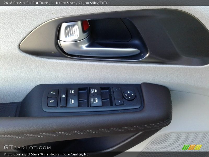 Molten Silver / Cognac/Alloy/Toffee 2018 Chrysler Pacifica Touring L