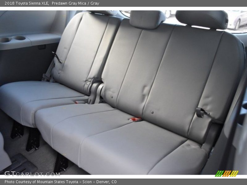 Predawn Gray Mica / Gray 2018 Toyota Sienna XLE