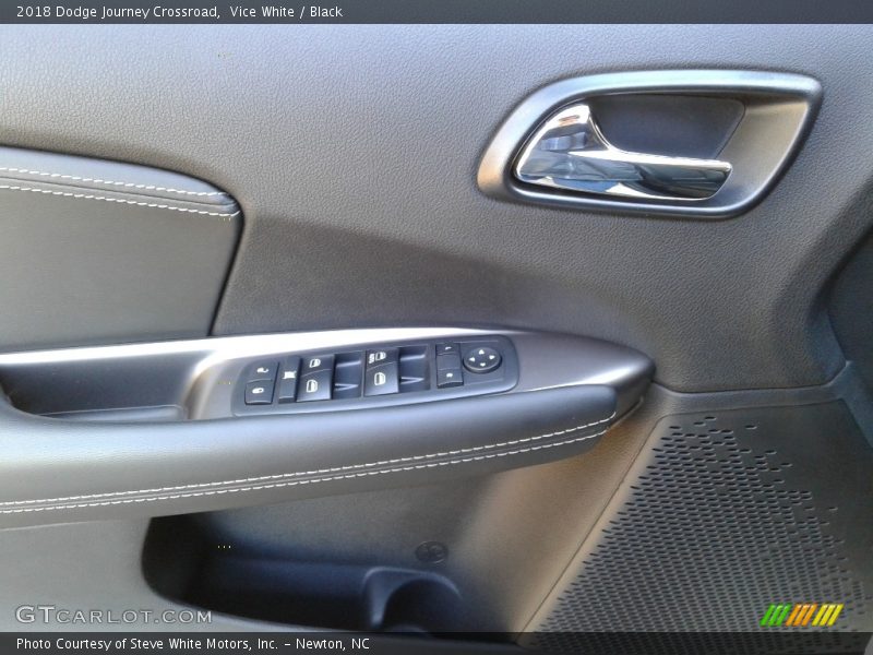 Vice White / Black 2018 Dodge Journey Crossroad