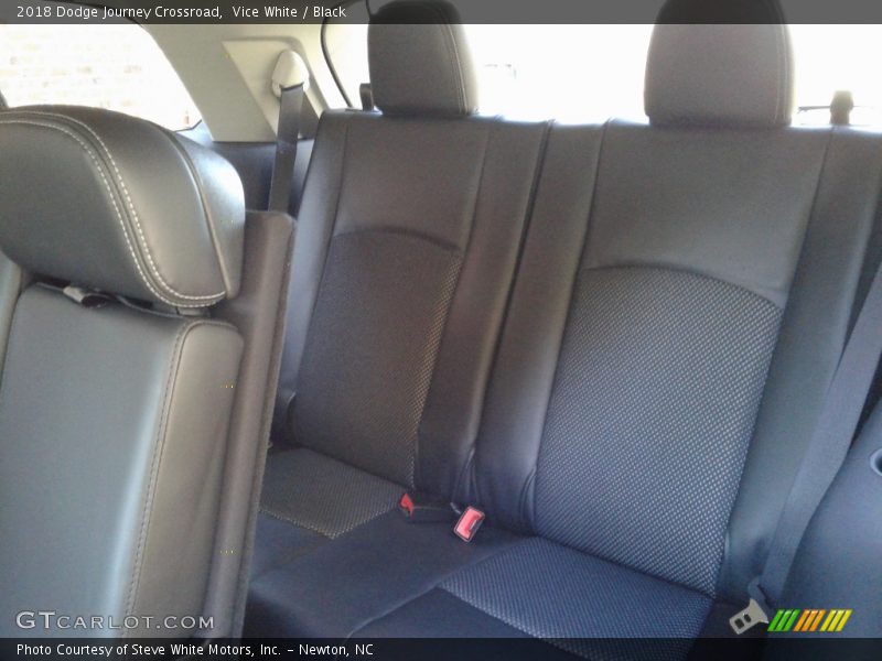Vice White / Black 2018 Dodge Journey Crossroad
