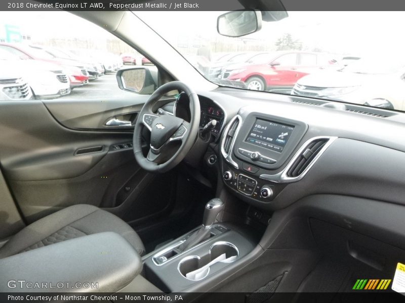 Pepperdust Metallic / Jet Black 2018 Chevrolet Equinox LT AWD