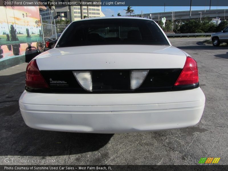 Vibrant White / Light Camel 2007 Ford Crown Victoria Police Interceptor