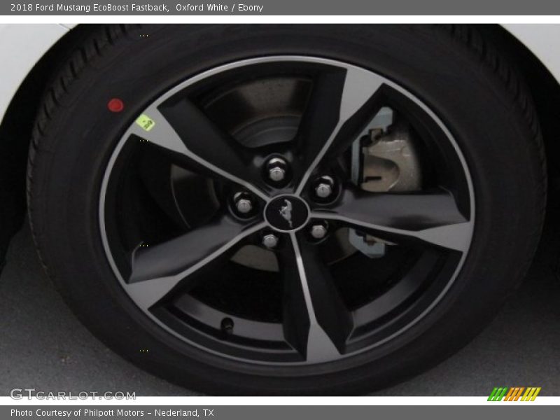 Oxford White / Ebony 2018 Ford Mustang EcoBoost Fastback