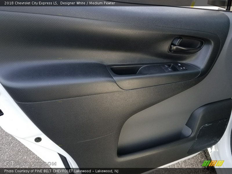 Designer White / Medium Pewter 2018 Chevrolet City Express LS