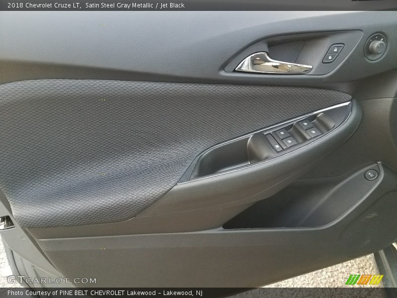 Satin Steel Gray Metallic / Jet Black 2018 Chevrolet Cruze LT