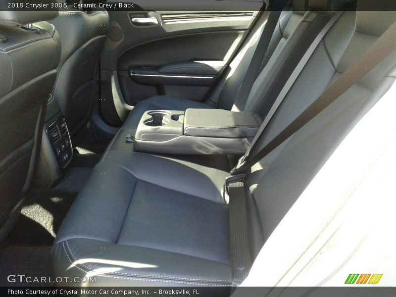 Ceramic Grey / Black 2018 Chrysler 300 S
