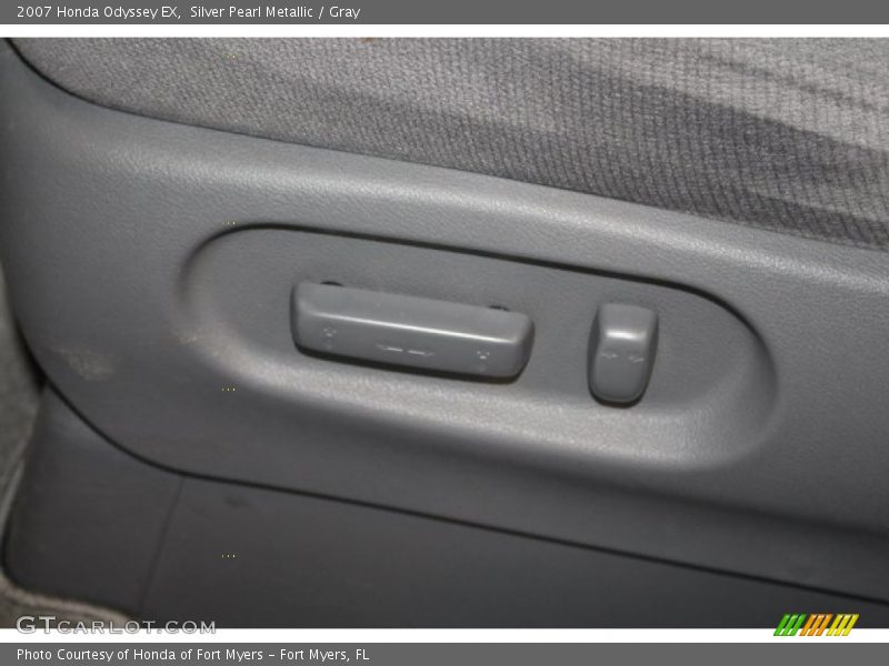 Silver Pearl Metallic / Gray 2007 Honda Odyssey EX