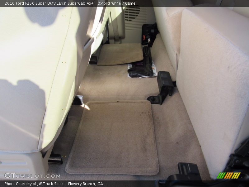 Oxford White / Camel 2010 Ford F250 Super Duty Lariat SuperCab 4x4