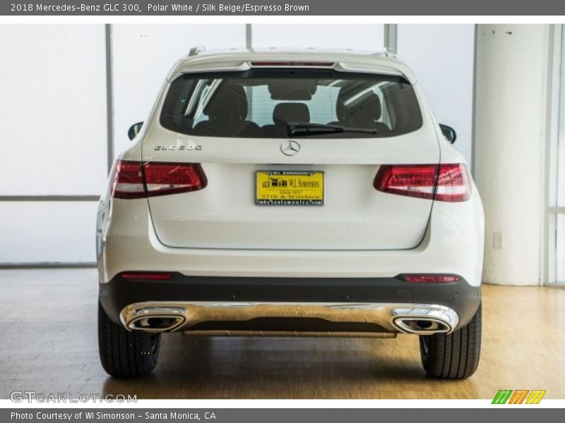 Polar White / Silk Beige/Espresso Brown 2018 Mercedes-Benz GLC 300