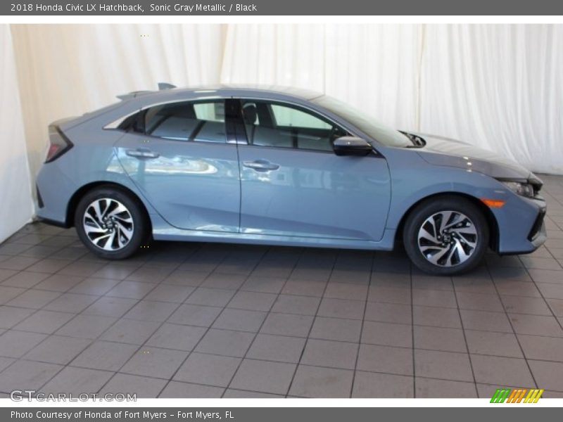 Sonic Gray Metallic / Black 2018 Honda Civic LX Hatchback