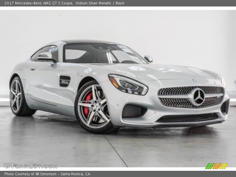 Front 3/4 View of 2017 AMG GT S Coupe