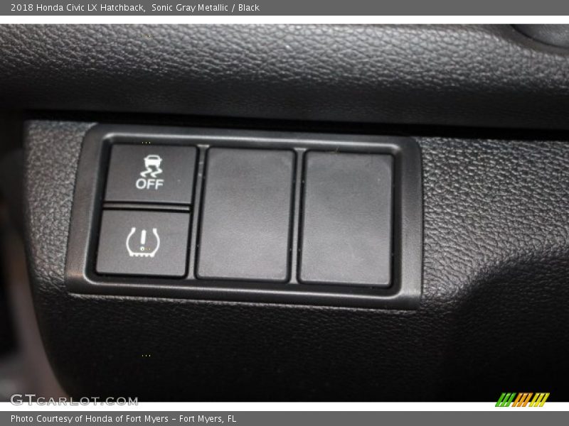 Sonic Gray Metallic / Black 2018 Honda Civic LX Hatchback