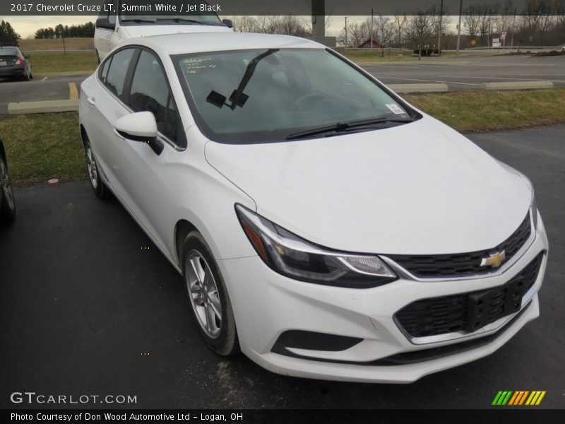 Summit White / Jet Black 2017 Chevrolet Cruze LT